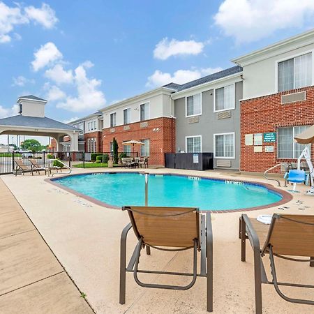 Best Western Fort Worth Inn And Suites Exterior photo