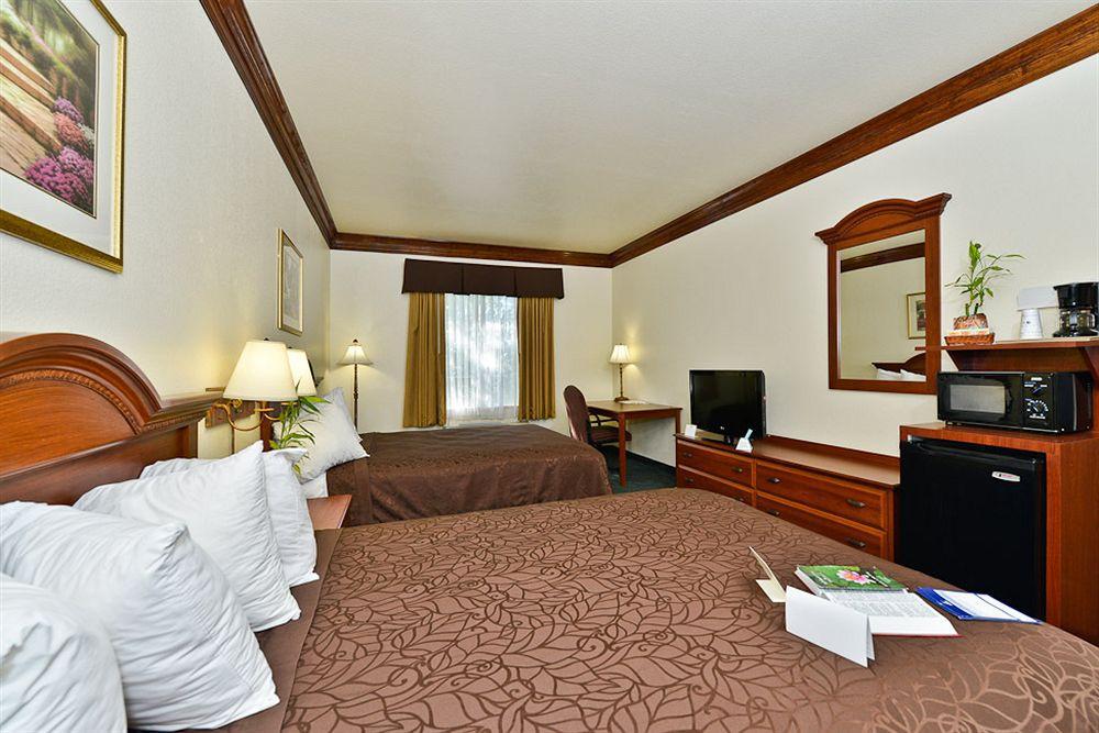 Best Western Fort Worth Inn And Suites Room photo