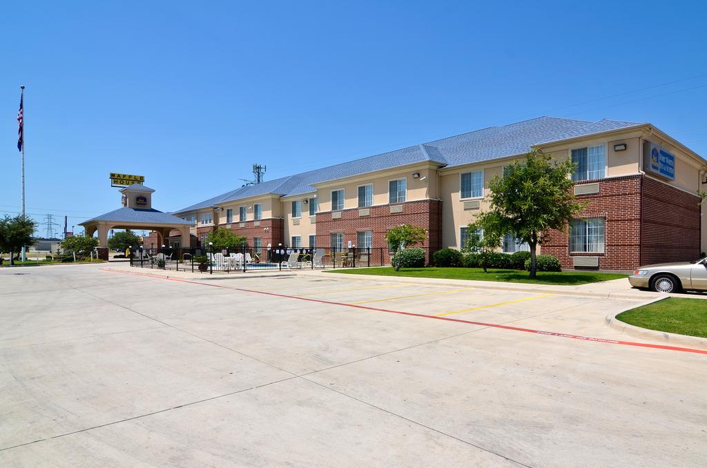 Best Western Fort Worth Inn And Suites Exterior photo