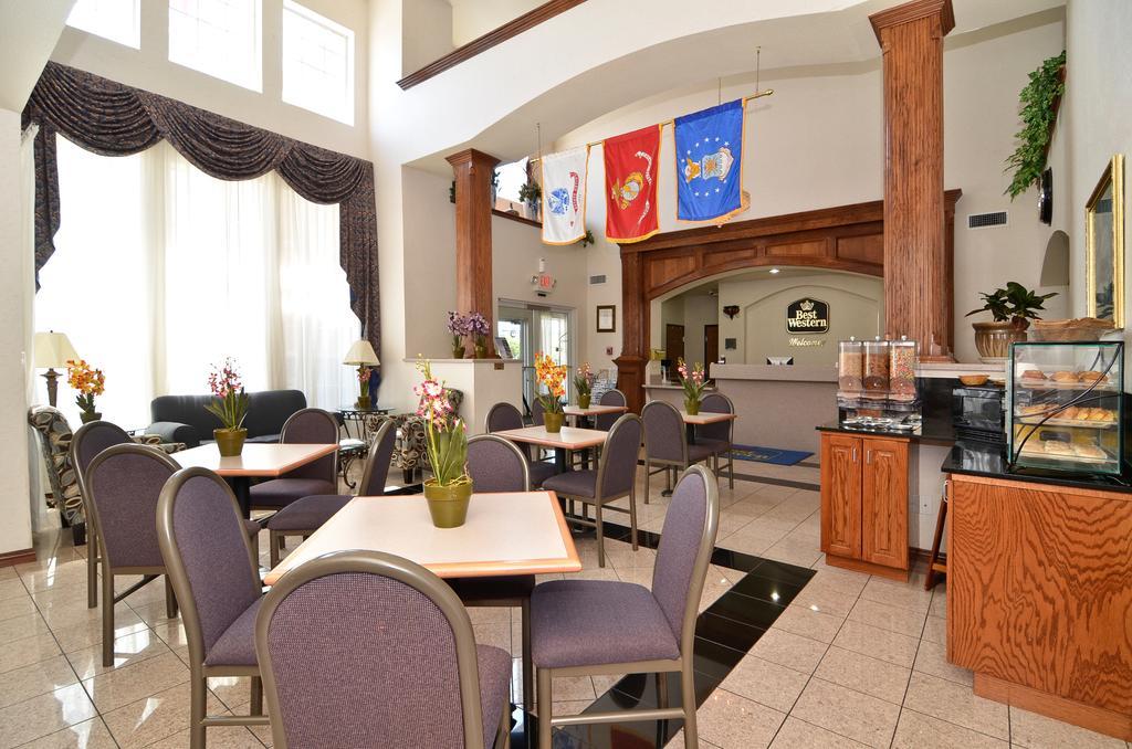 Best Western Fort Worth Inn And Suites Exterior photo