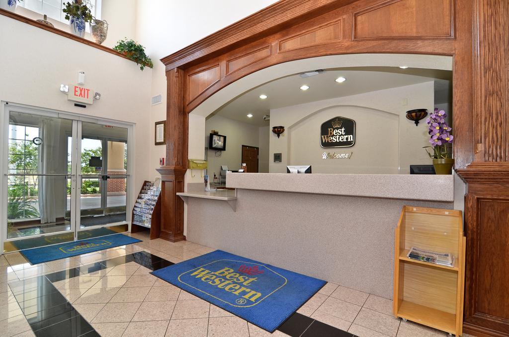 Best Western Fort Worth Inn And Suites Interior photo