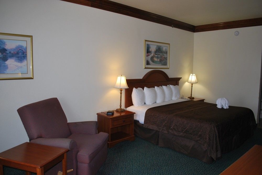 Best Western Fort Worth Inn And Suites Exterior photo